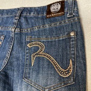 DENIM JEANS 👖 Rock & Republic Blue faded on front and back leg 👖 stud detail